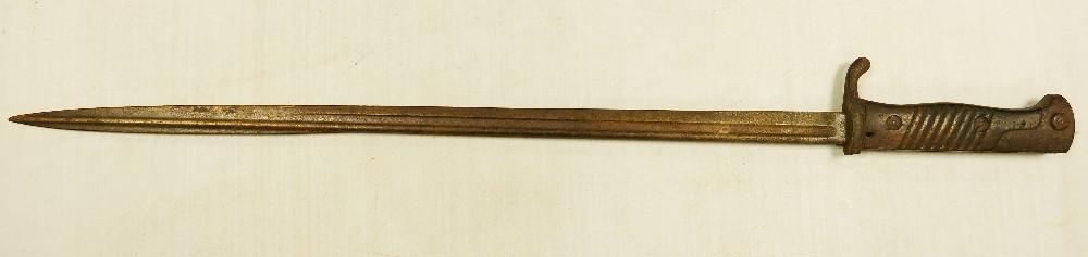 German WWI Seitengewehr M1898 GEW 98 Bayonet: Quil: German WWI Seitengewehr M1898 GEW 98 Bayonet: Quil backed blade, marked Erfurt to blade, length in total 65cm.