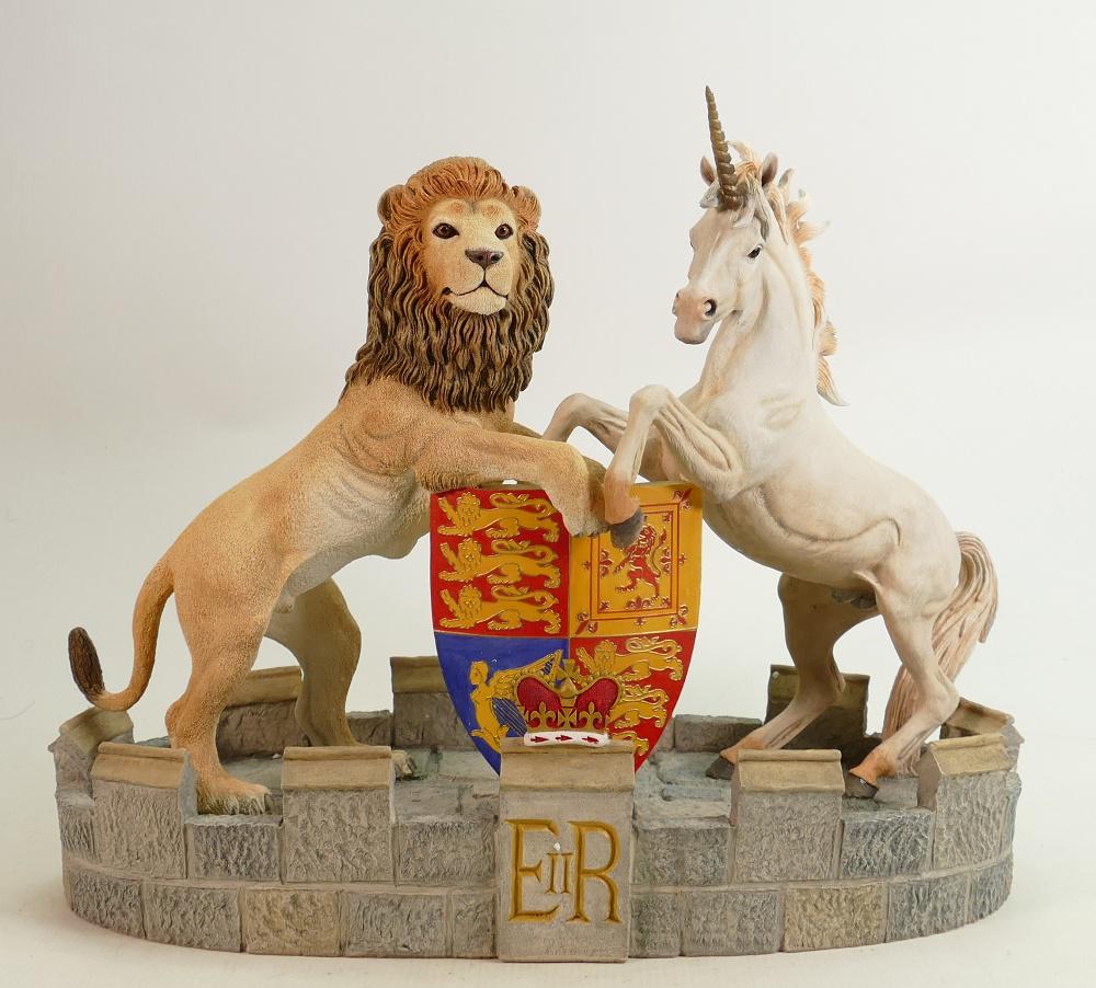 Brooks & Bentley Defenders of the Realm English: Brooks & Bentley Defenders of the Realm English Scottish Heritage Coat Of Arms: Limited edition, height 35cm.