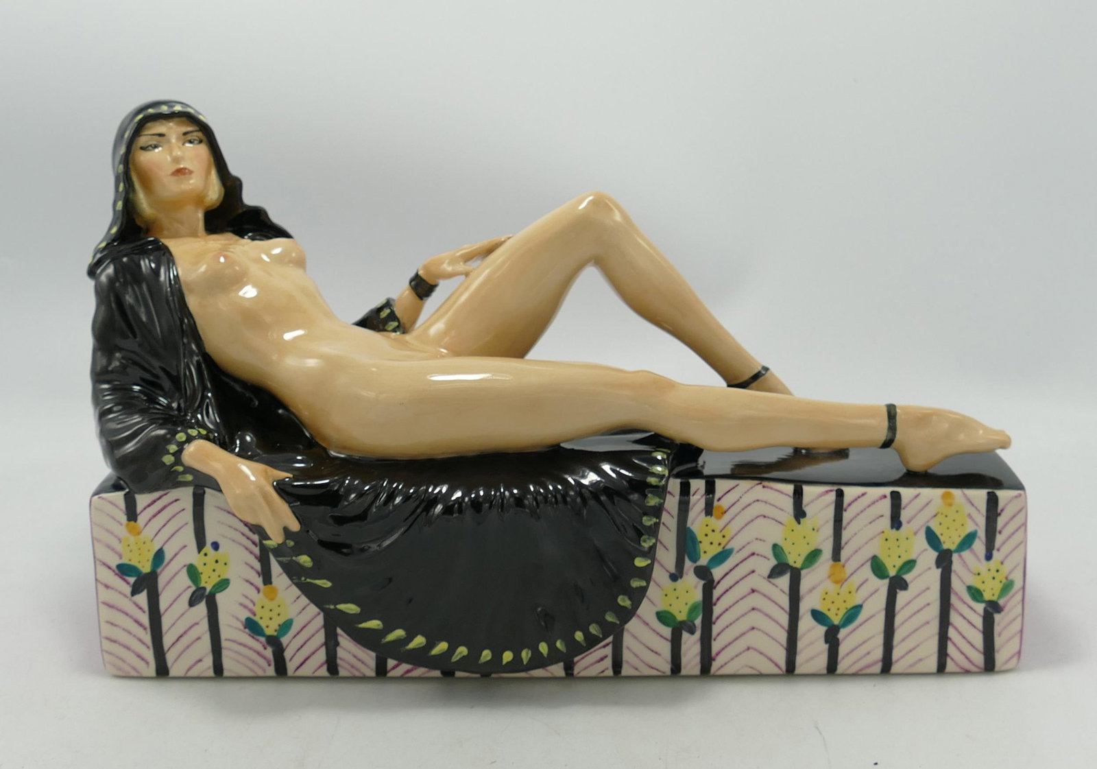 Kevin Francis Peggy Davies erotic figure of reclining: Kevin Francis Peggy Davies erotic figure of reclining nude: Artists colourway in black /yellow, no 1 of 1.