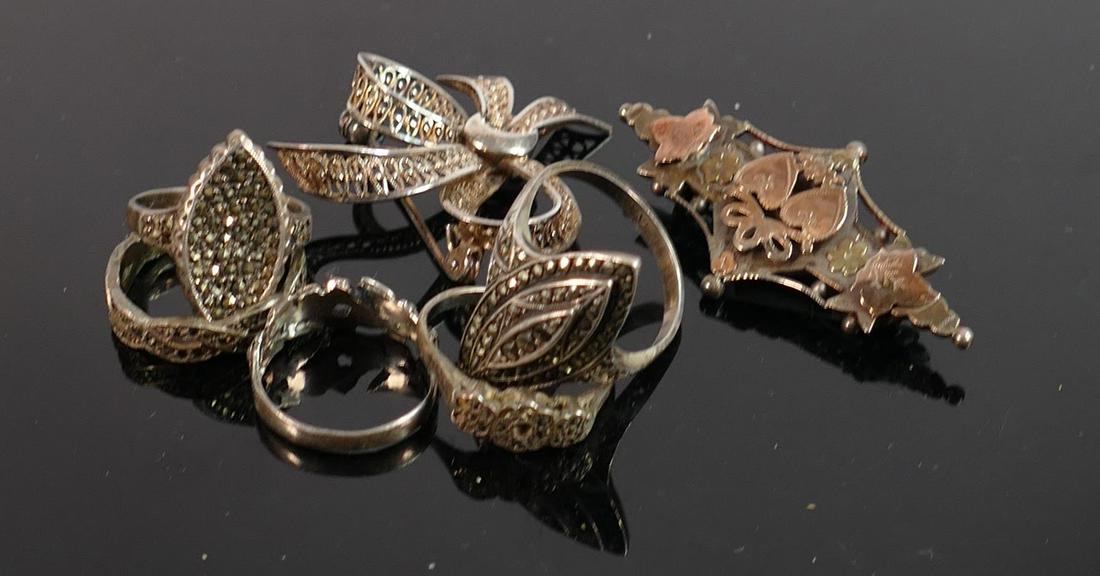 A collection of Silver marquisate jewellery: 27g, (1 of 1)