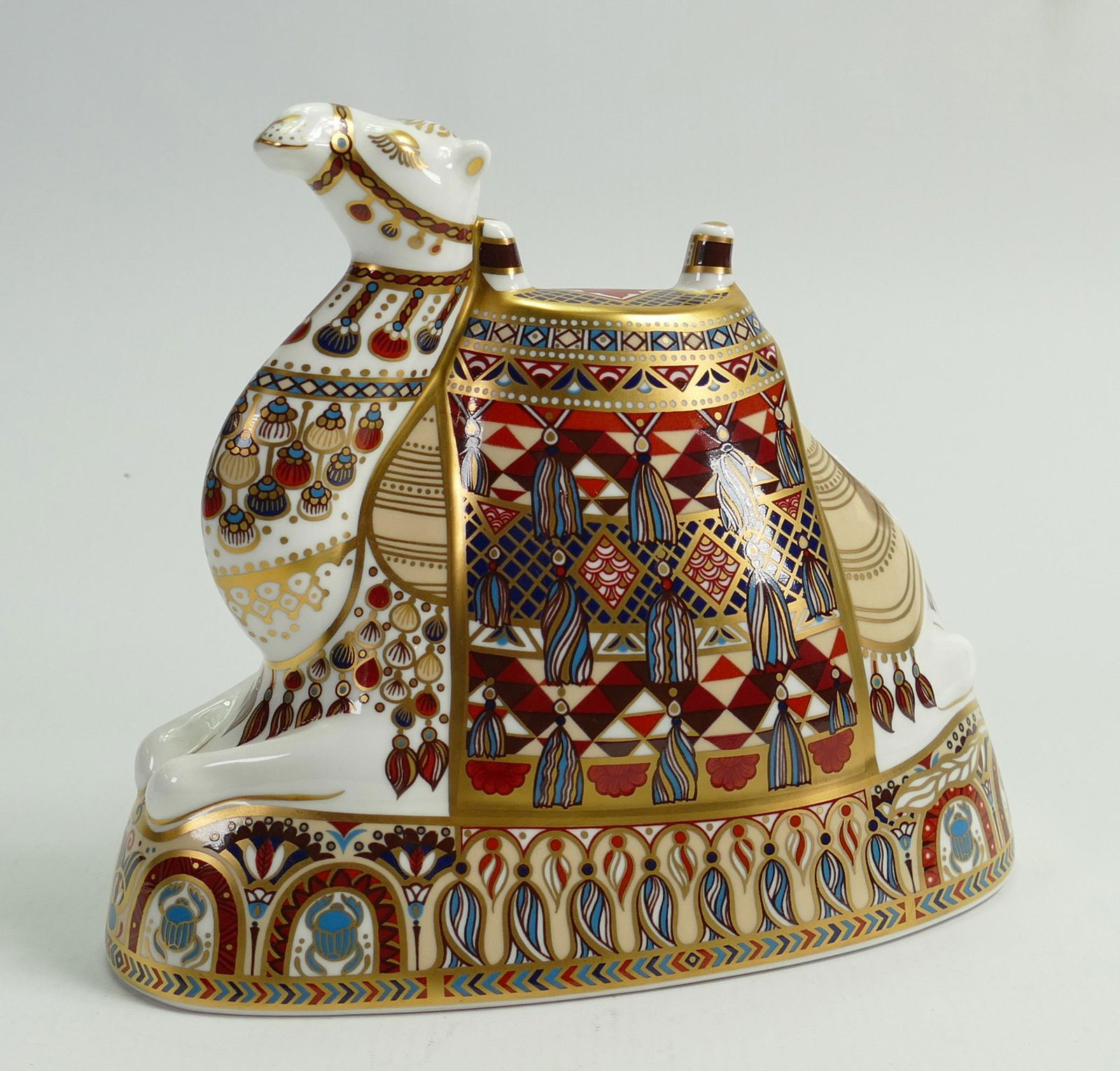 Royal Crown Derby large Camel paperweight : Gold (1 of 2)