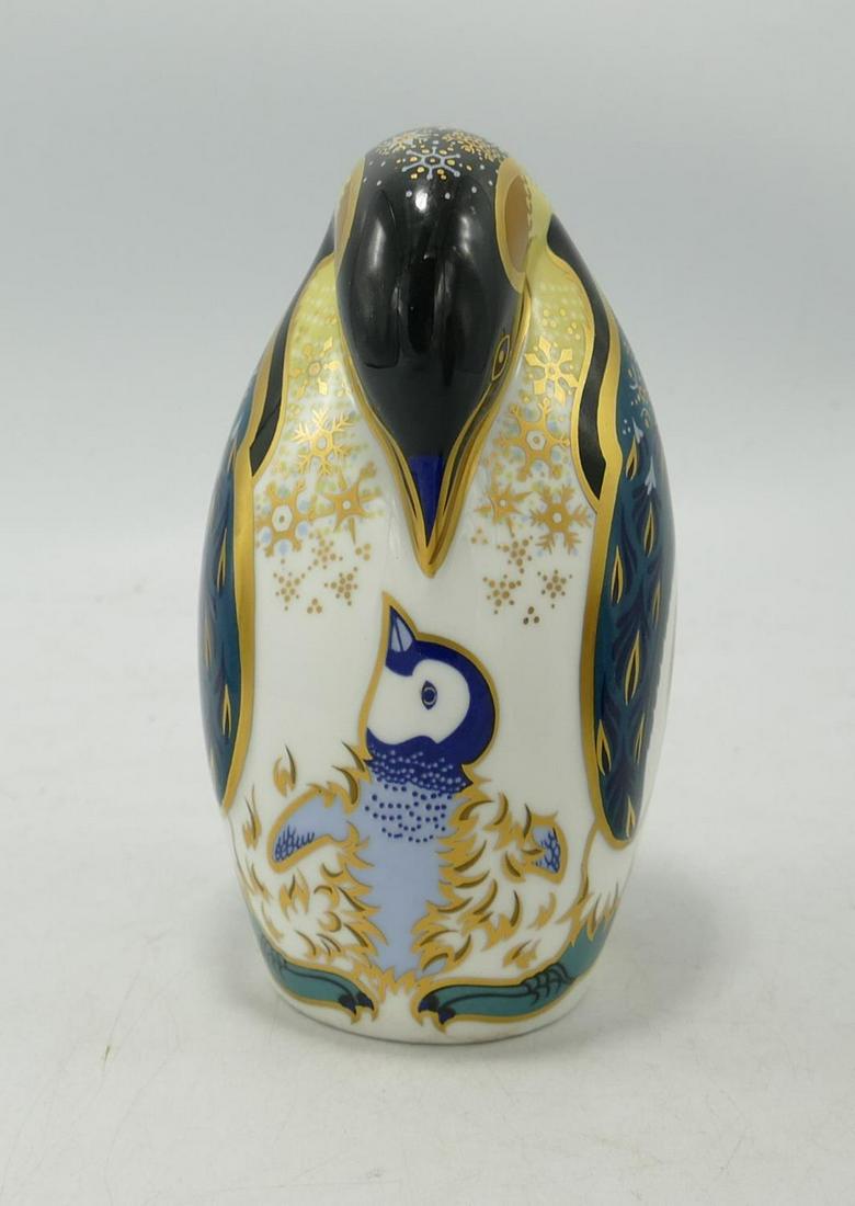 Royal Crown derby Penguin Paperweight: gold stopper: Royal Crown derby Penguin Paperweight: gold stopper