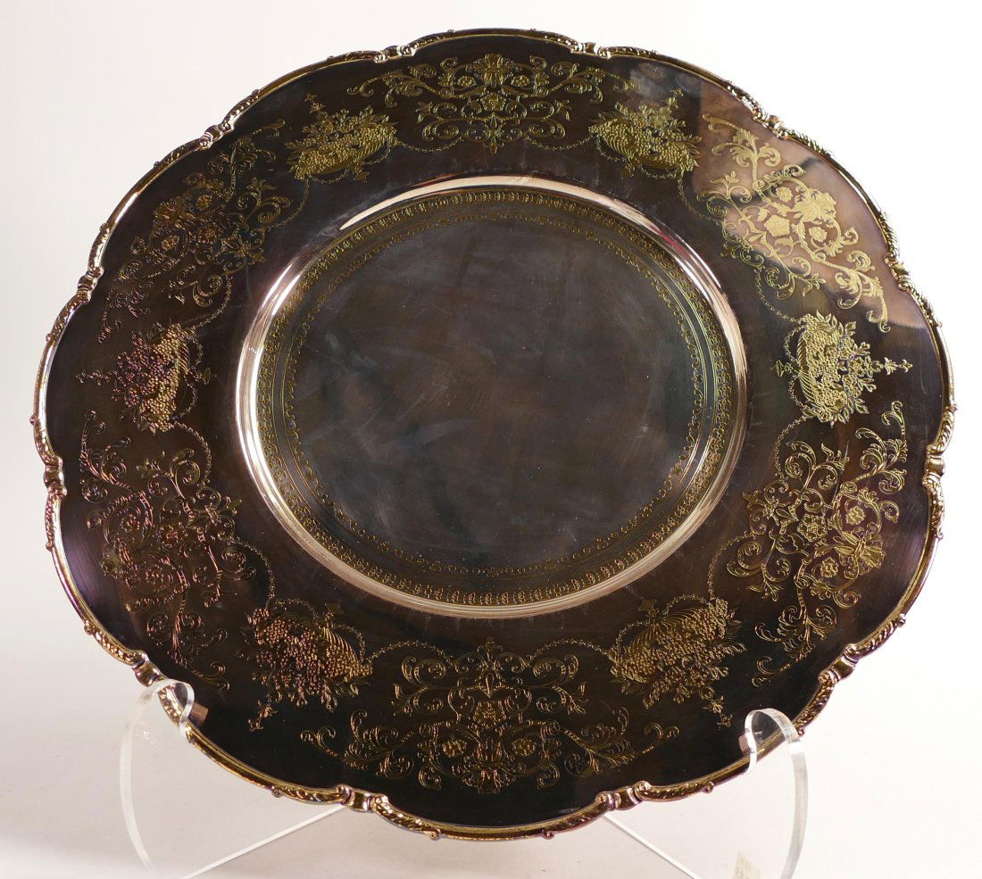 De Lamerie fine silver plate and part gilt layplate / tray, made in England, d.36cm. (1 of 2)