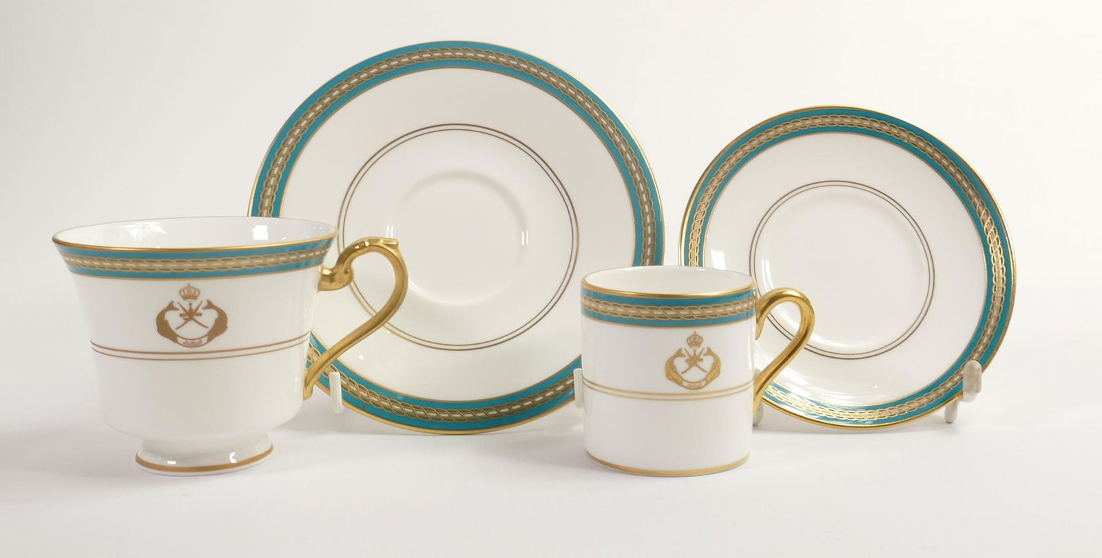 De Lamerie Fine Bone China, heavily gilded special commision Tea Cup & Coffee Can & Saucer ,: De Lamerie Fine Bone China, heavily gilded special commision Tea Cup & Coffee Can & Saucer , specially made high end quality item, Made in England(2)