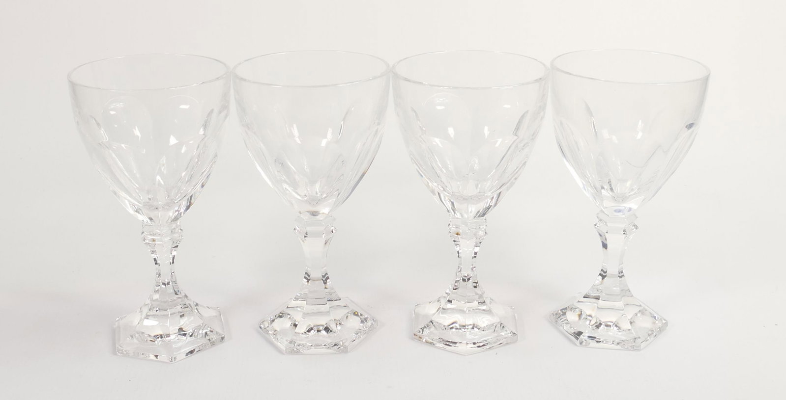 Boxed Aga for De Lamerie Fine Bone China heavy Undecorated Glass Water Goblets, height 17cm(4): Boxed Aga for De Lamerie Fine Bone China heavy Undecorated Glass Water Goblets, height 17cm(4)