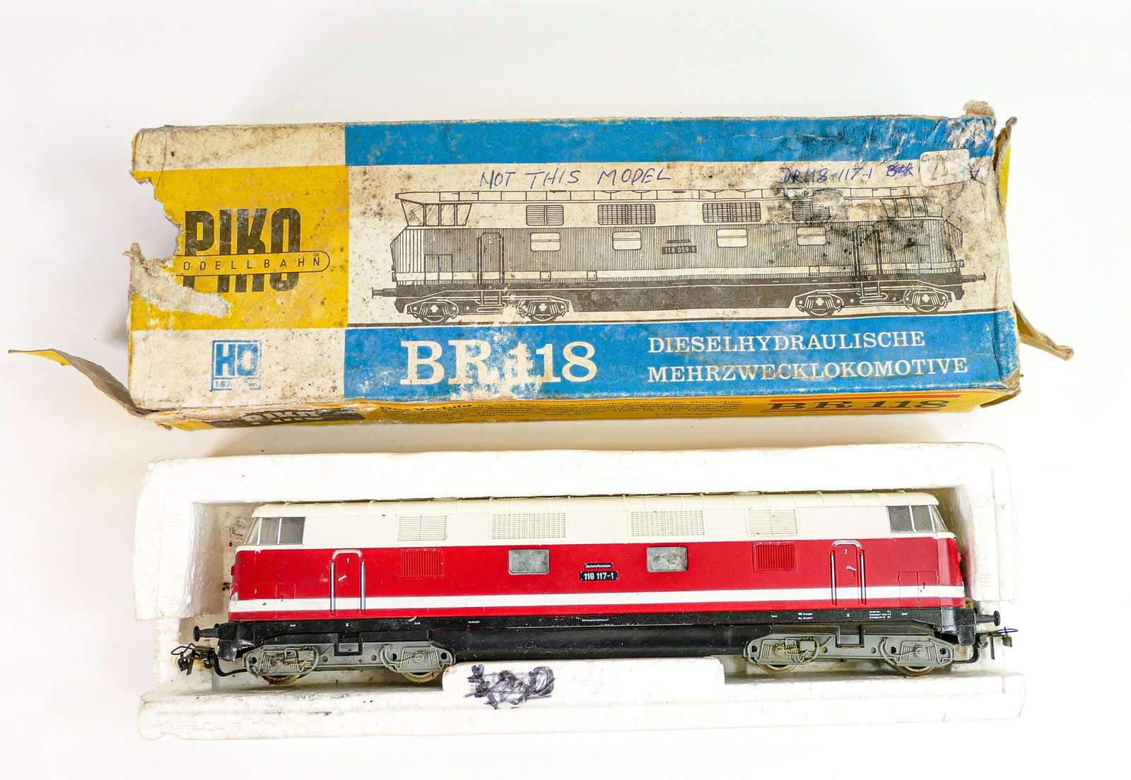 Model train - Piko / Gutzold 118 Diesel 118 locomotive engine only: Model train - Piko / Gutzold 118 Diesel 118 locomotive engine only