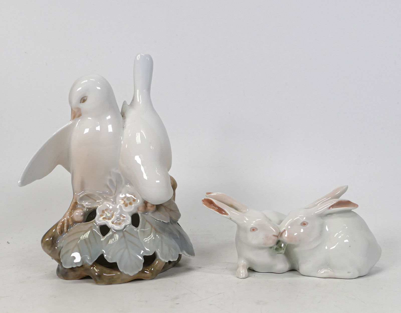 Royal Copenhagen figures Love Birds 402 & Rabbits with Lettuce Leaf 518, tallest 13cm (2) (1 of 3)
