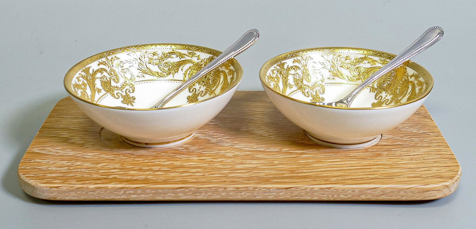 De Lamerie Empress pattern dip bowl gift set in impressive leather box, silver colour spoons (1 of 3)