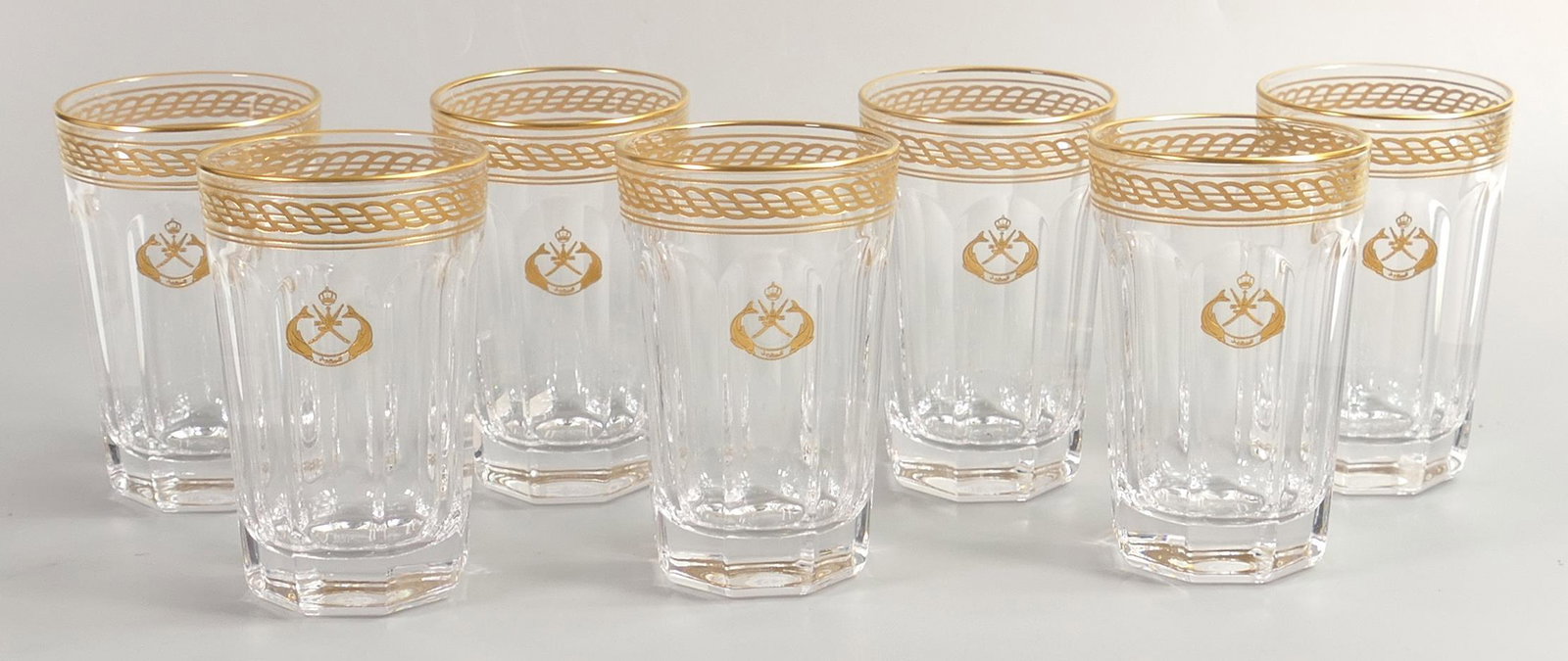 De Lamerie Fine Bone China Rope design pattern heavily gilded tumblers for Charles Kendall, Oman: De Lamerie Fine Bone China Rope design pattern heavily gilded tumblers for Charles Kendall, Oman Motif, specially made high end quality items, made in England, height 11.5cm (7)