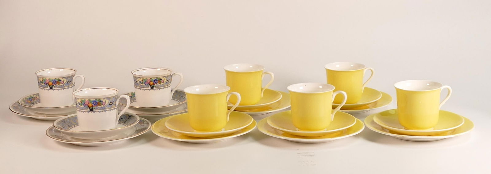 A collection of Shelley to include 3 trio's pattern 2076, 5 trio's in the Vincent shape etc ( 24 (1 of 1)