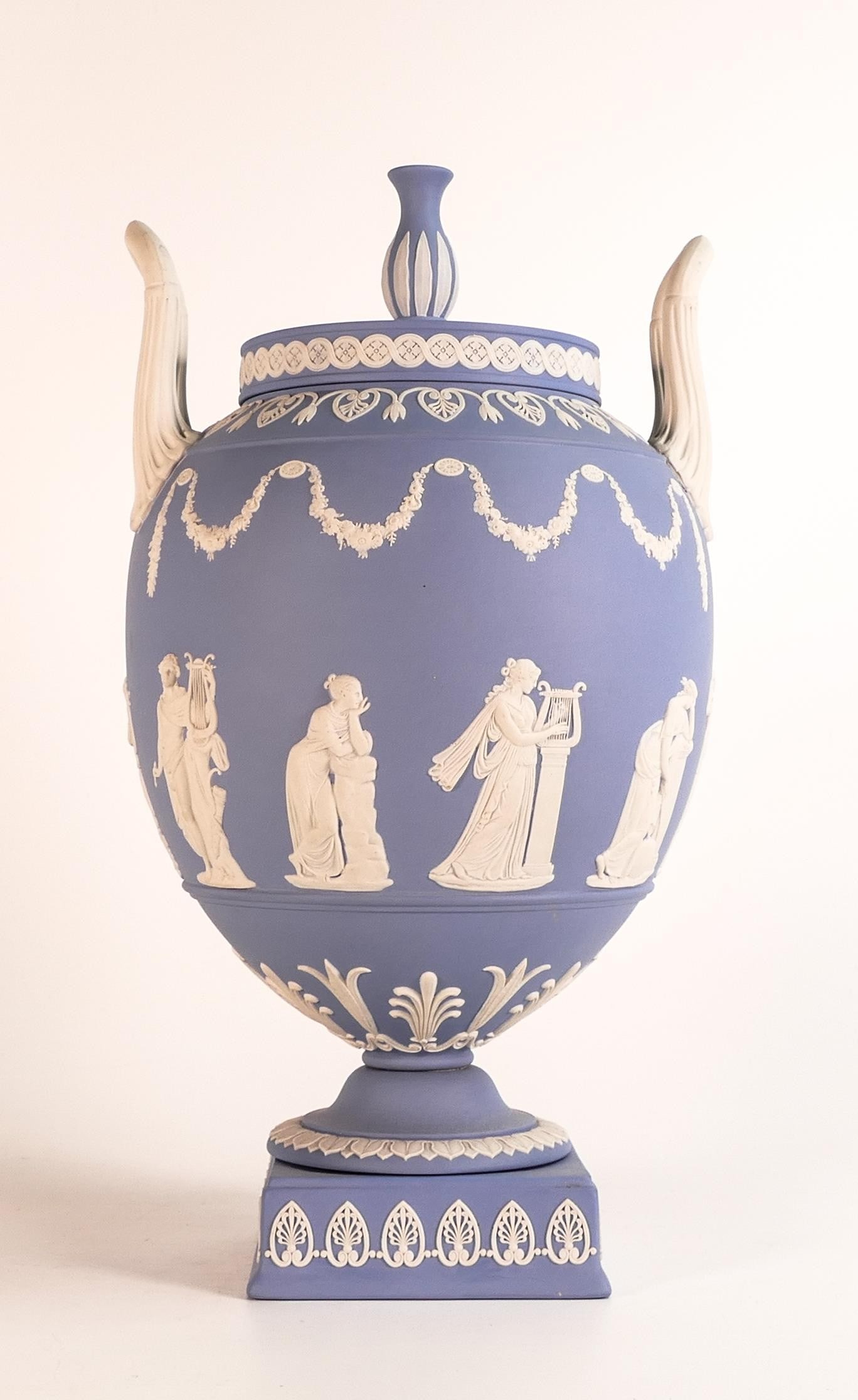 Wedgwood blue Jasperware large 1316 shape lidded vase, dated 1968 (Fred Perkins) with neo classical (1 of 6)