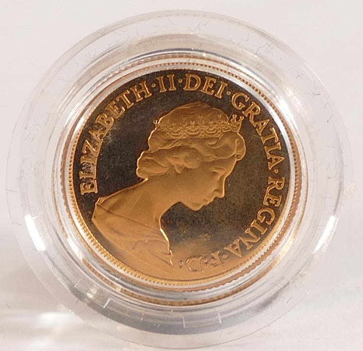 Proof Full Gold Sovereign, Elizabeth II, Royal Mint,dated 1980, in leather case. (1 of 1)