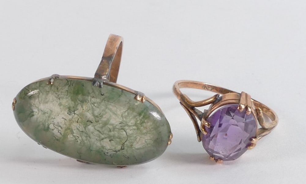 9ct gold & moss agate dress ring, repair to shank head area both sides, not hallmarked but tested, (1 of 1)