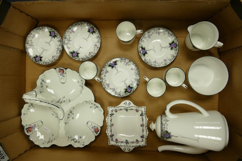 Shelley grape and vine pattern, 11588 part coffee set to include 6 saucers, 6 coffee cans, coffee (1 of 1)