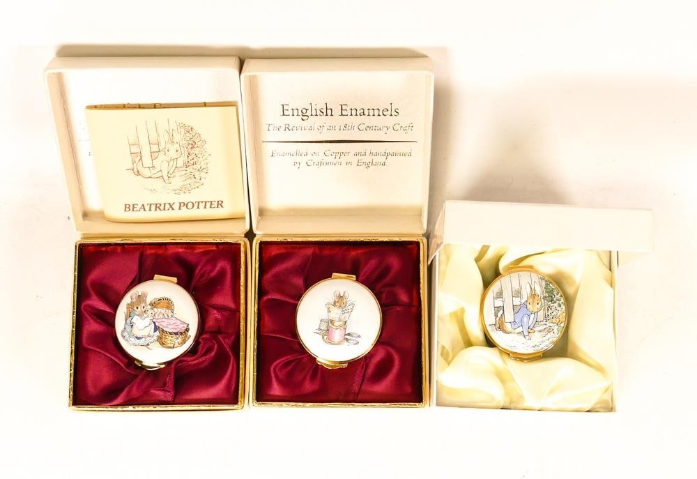 Three Beatrix Potter Crummles English Enamels to include Hunca Munca BP4, Peter under the gate BP5 (1 of 4)
