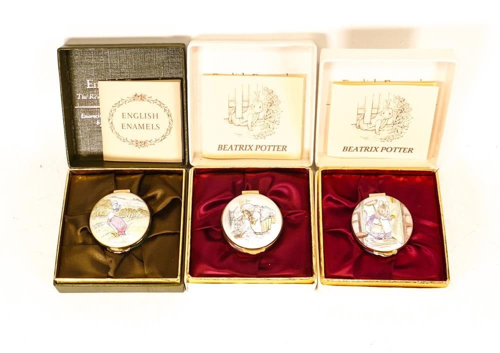 Three Beatrix Potter Crummles English Enamels to include Jemima Puddleduck BP1, Hunca Munca sweeping (1 of 4)