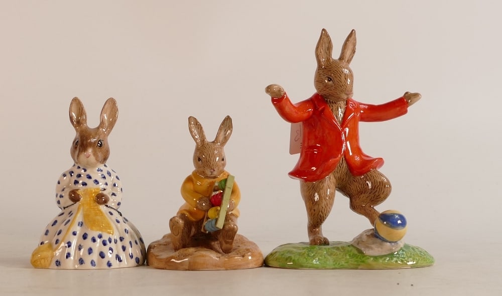 Royal Doulton Bunnykins figures Susan DB70, Baby DB489 and William DB488, boxed (3) (1 of 2)