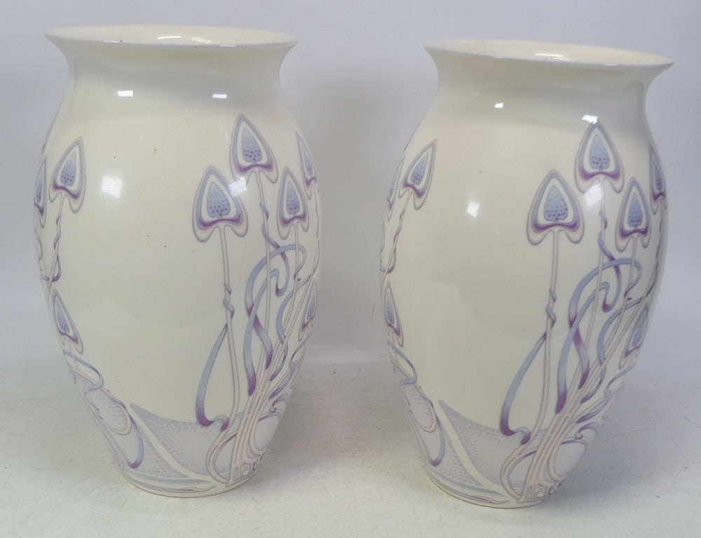 Masons, Pair of Art Nouveau Serene Vases. Height: 26cm (2): Masons, Pair of Art Nouveau Serene Vases. Height: 26cm (2)