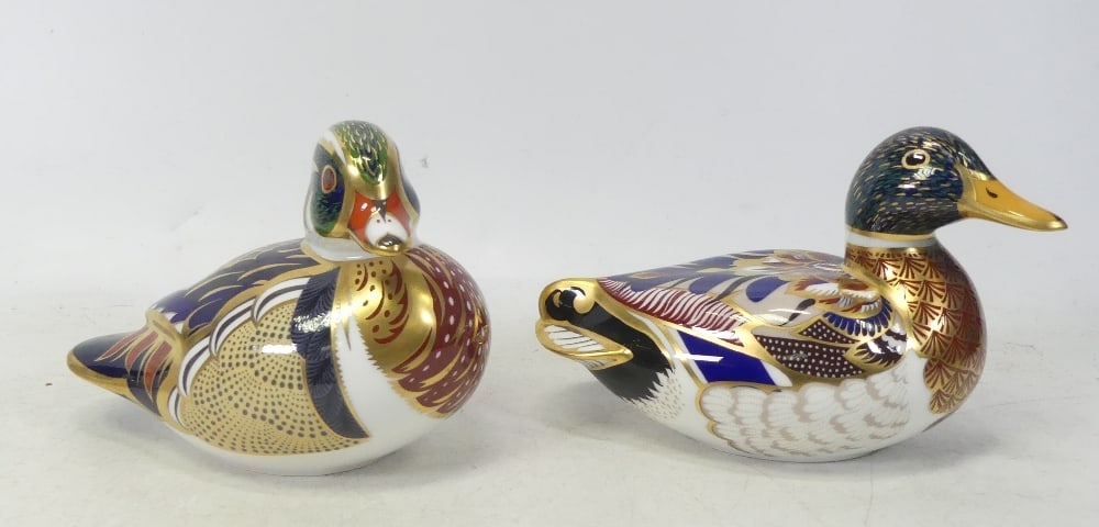 Royal Crown Derby, Two duck paperweights, one a/f. One gold and one silver stoppers. Gold example (1 of 3)
