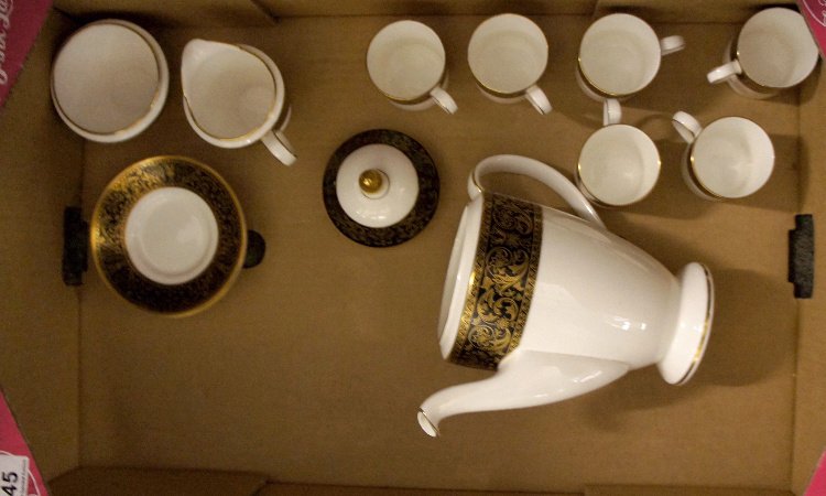 A collection of part Minton Grandee coffee set (15): A collection of part Minton Grandee coffee set (15)