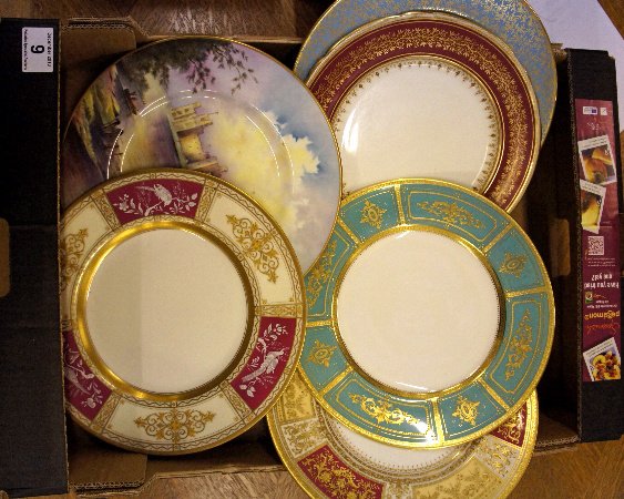 A collection of good quality Minton Gold acid etched ca: A collection of good quality Minton Gold acid etched cabinet plates and a hand painted plate of Caernafon by G. Downdes (6)