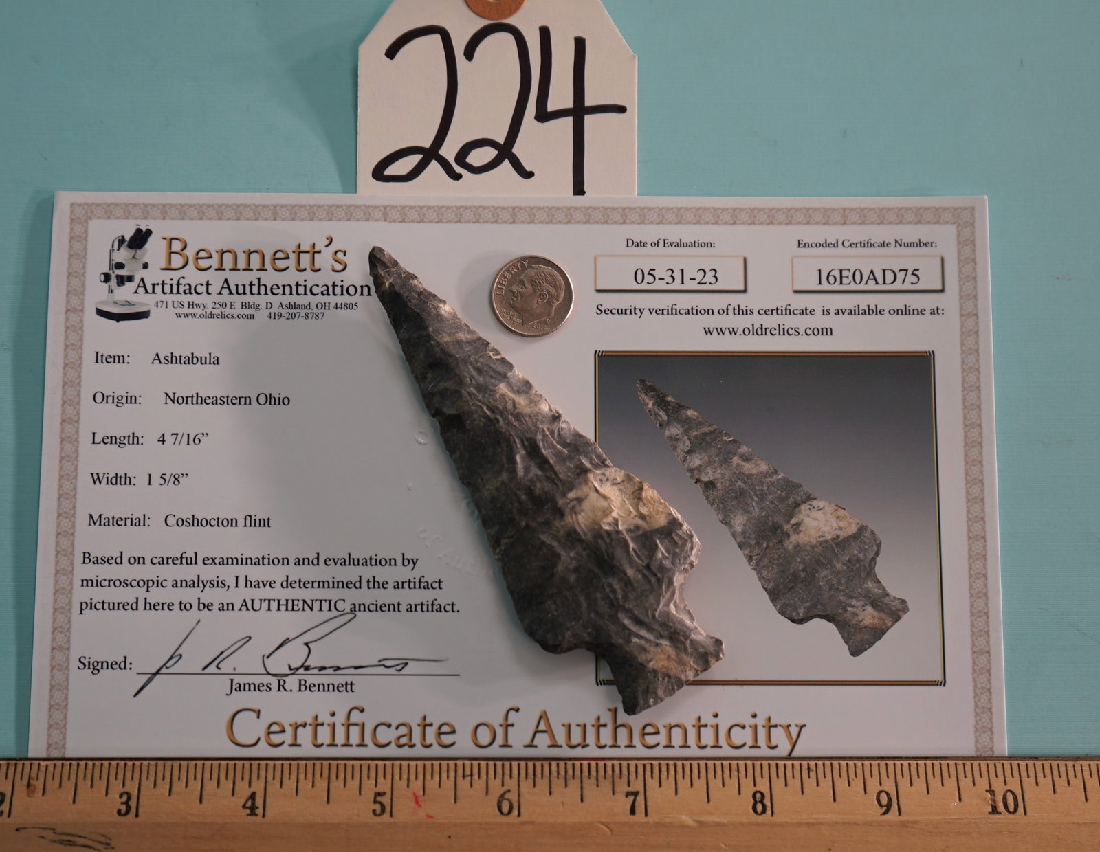 Awesome Authentic Ashtabula Spearpoint Indian Arrowhead Artifact (1 of 5)