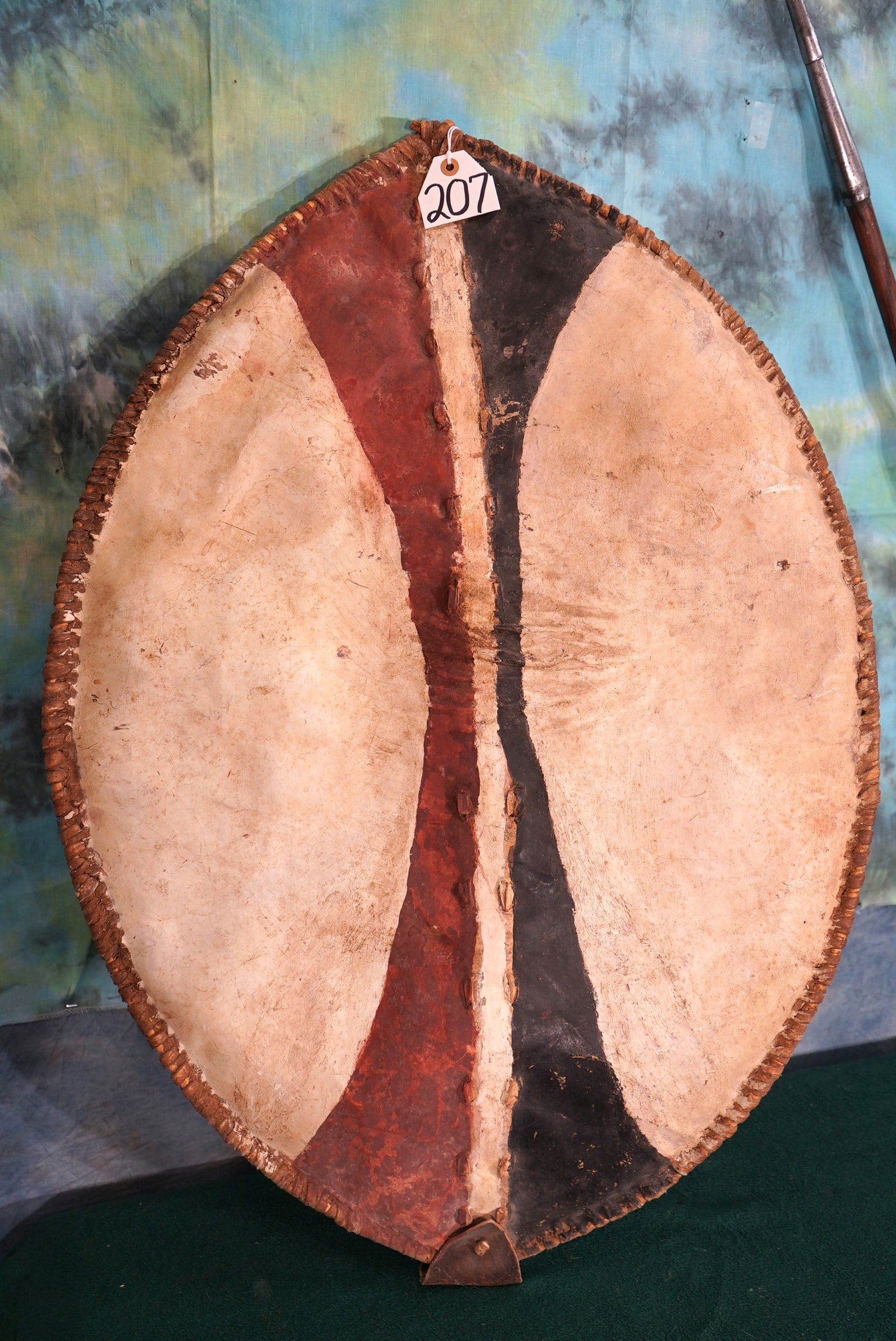 Authentic East African Masai Lion Spear & Sheild (1 of 3)