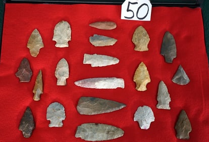 Large Display Case of 20 Authentic Paleo and Archaic Spear Points & Knives