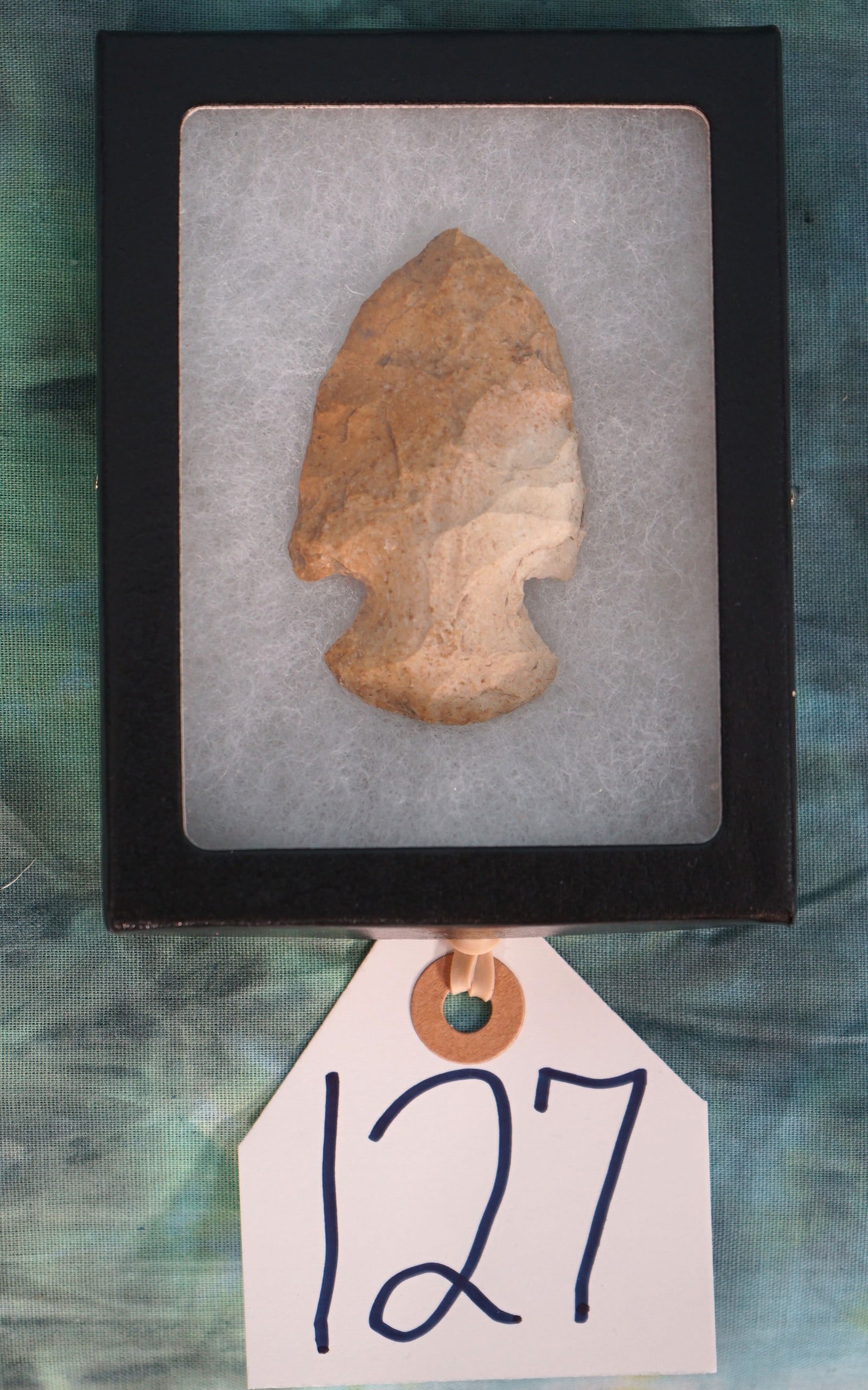 Authentic Early Archaic Dovetail Spear Point Arrowhead Artifact (1 of 1)