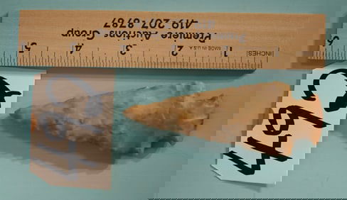 Authentic Hopewell Spear Point Woodland Indian Artifact Arrowhead