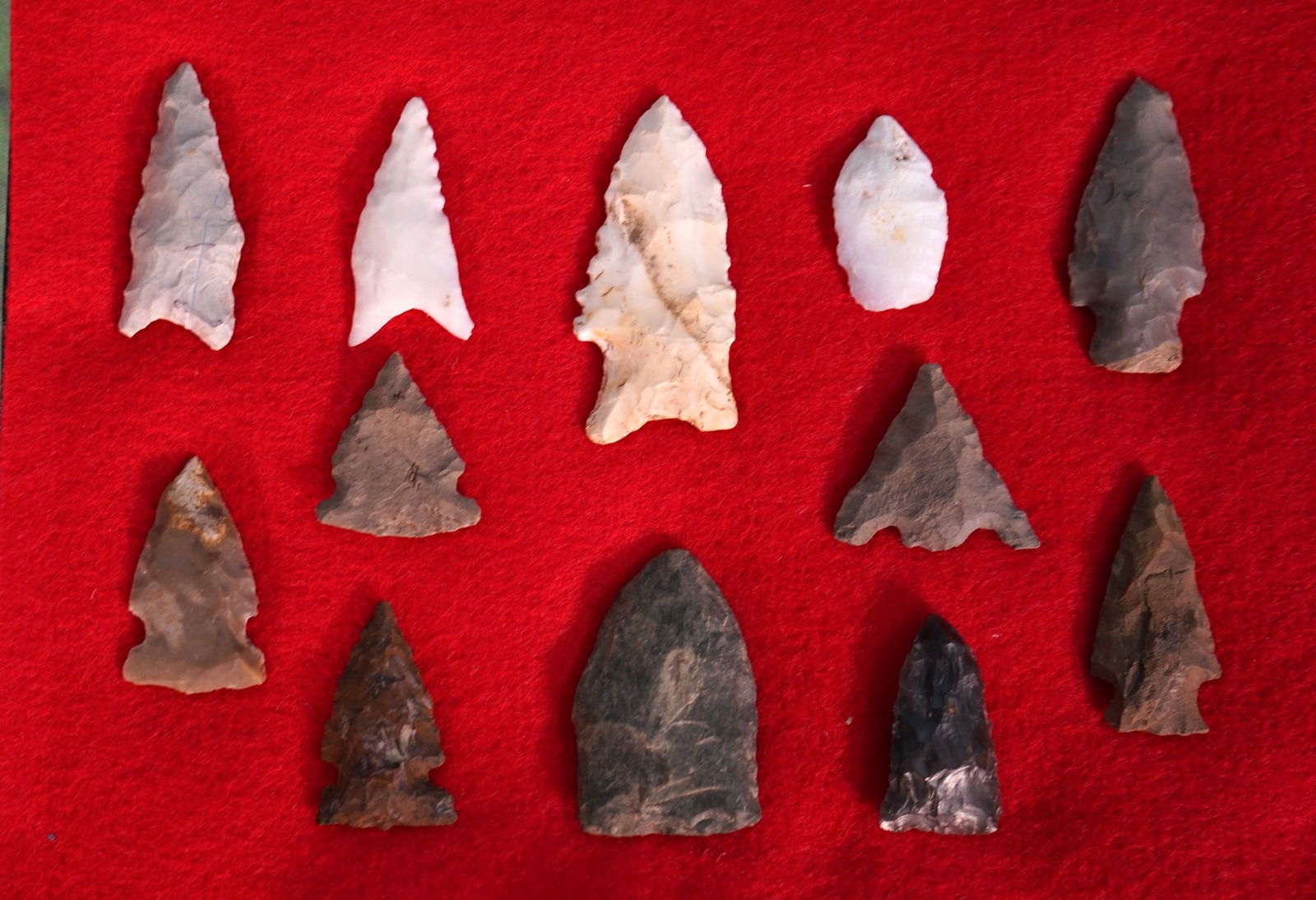 Display Case of 12 Authentic Paleo and Archaic Artifact Arrowheads (1 of 3)