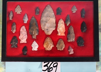 Display Case of 20 Authentic Archaic Spear Points & Arrowhead Artifacts