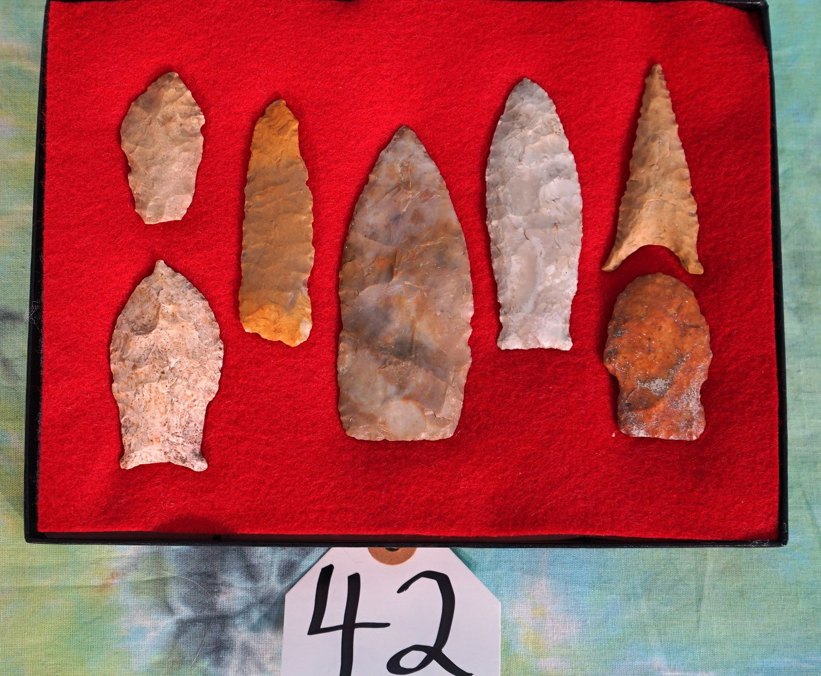 (7) Authentic Paleo Period Arrowhead Artifacts  in New Display Case (1 of 2)