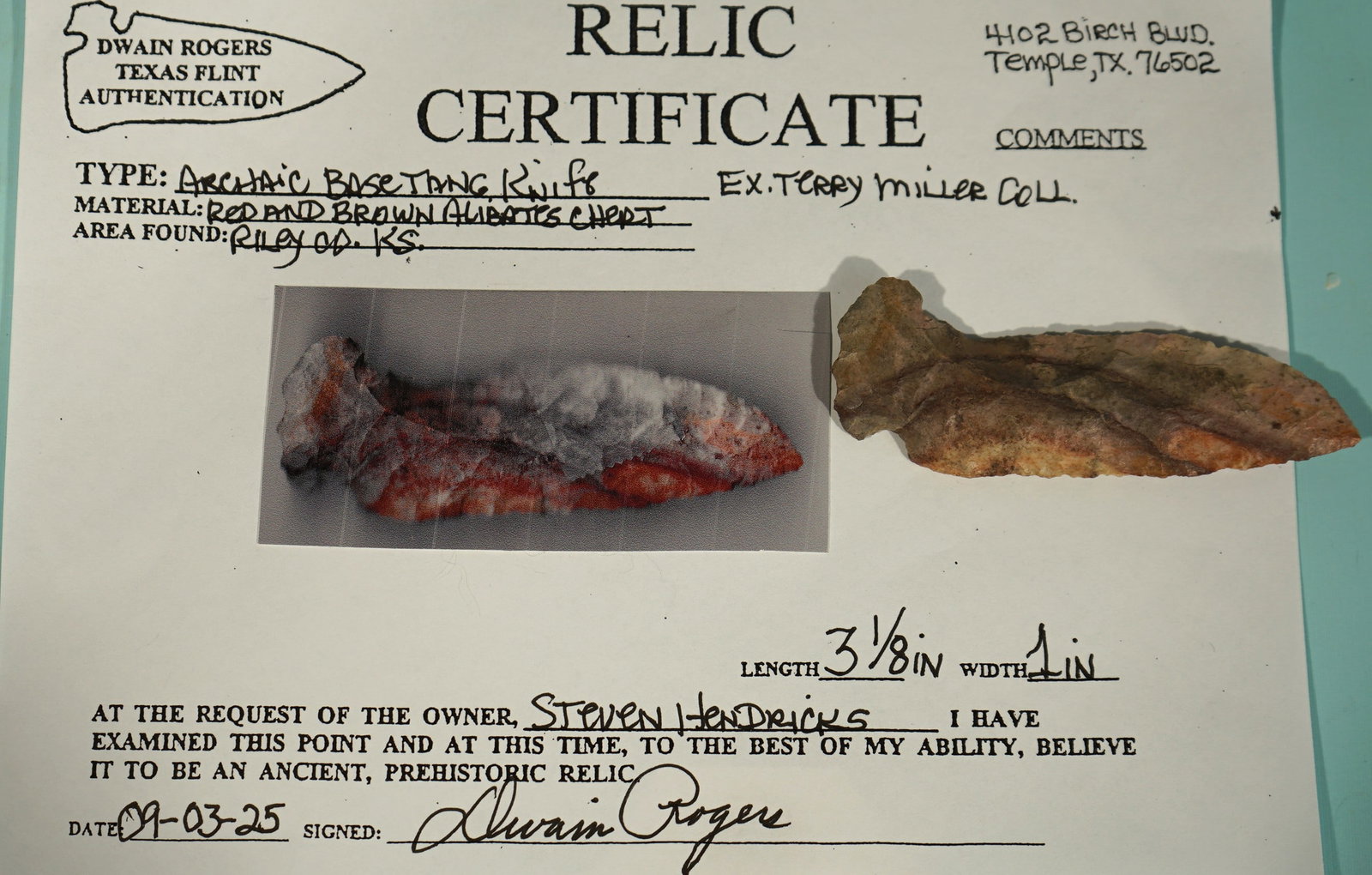 Authentic Archaic Base Tang Knife Indian Artifact Arrowhead with Dwain Rogers COA: This beautiful Archaic Knife was made from red, gray, blue, and brown, Alibates Flint. It's kind a looks like a piece of Bacon. Anyway, Alibates is a favorite Flint type of Artifact Collectors. This