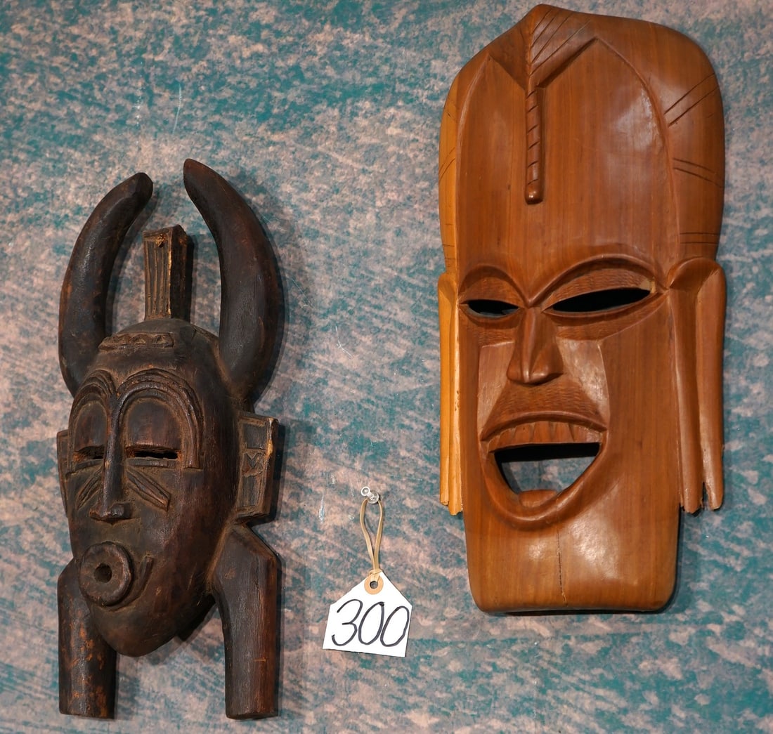 Two African Mask Wall Decor (1 of 2)