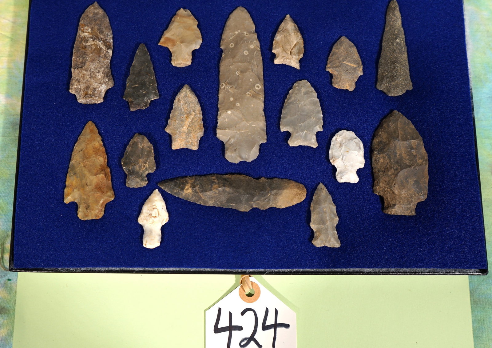16 Authentic Woodland & Archaic Spear Points, Knives, & Arrowheads in Artifact Display Case (1 of 3)