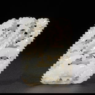 Hetian jade belt decoration before Ming Dynasty: Height: 6.5cm, width: 4.8cm, weight: 40g