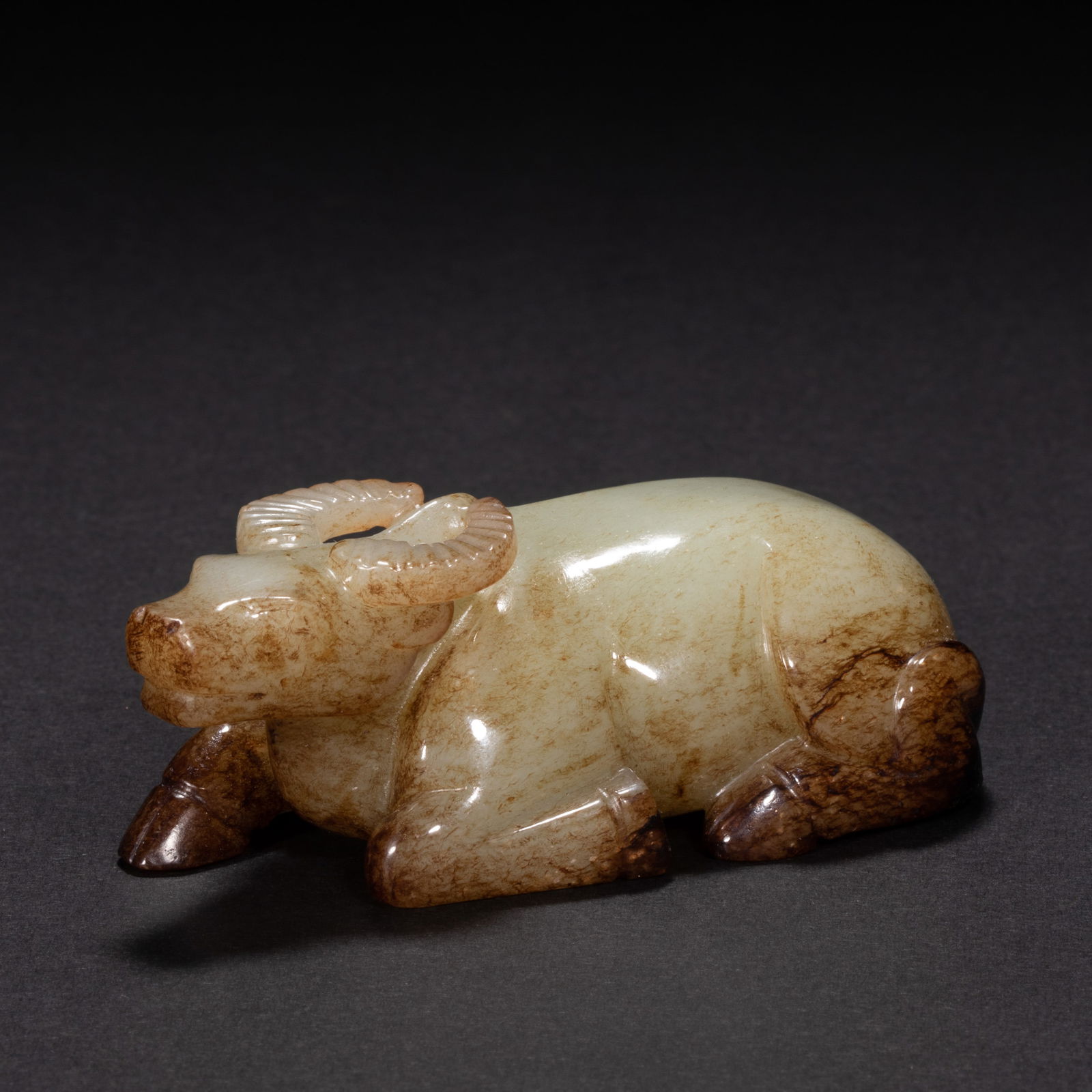 Hetian jade ox before Ming Dynasty (1 of 8)
