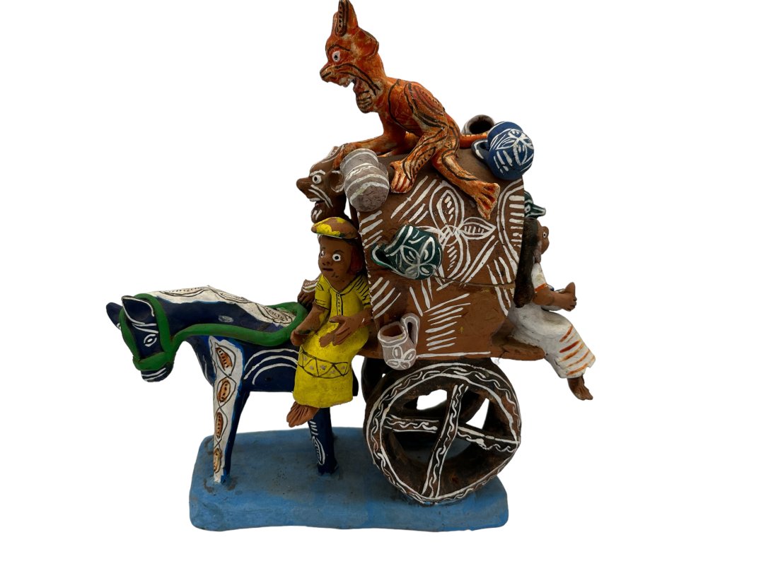 Large Covered Wagon Pottery Piece (1 of 5)