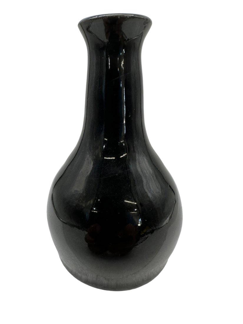 Small Black Pottery Vase Marked Rv Payne 2004 Auction