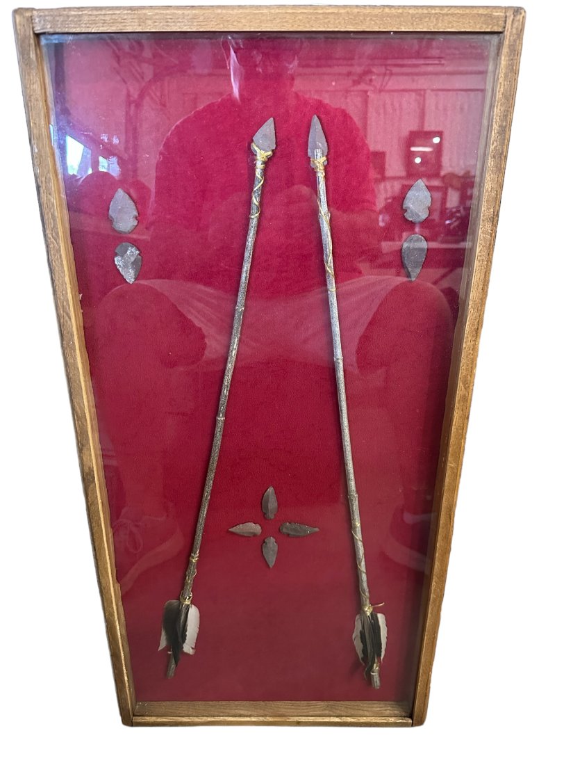 Native American Arrow Pair with Extra Arrowheads (1 of 7)