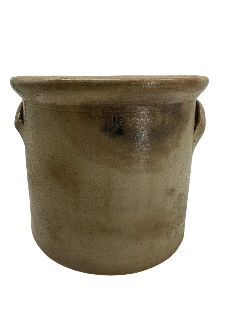 Old 1 1/2 Gallon Stoneware Crock (1 of 6)