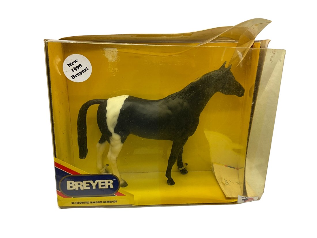 Breyer Horse #732 Spotted Trakehner Warmblood: New in original box.Box is in poor condition. See photos.