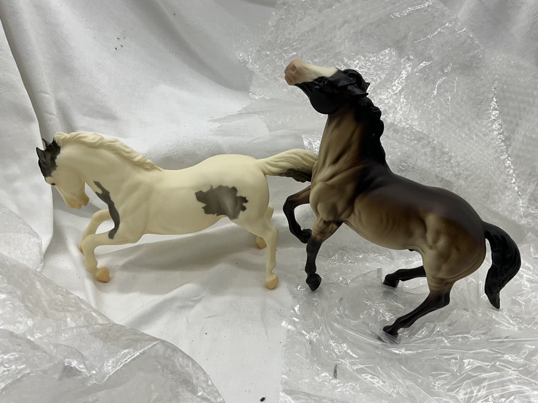 Breyer Horse #410184 Two Piece Set (1 of 2)