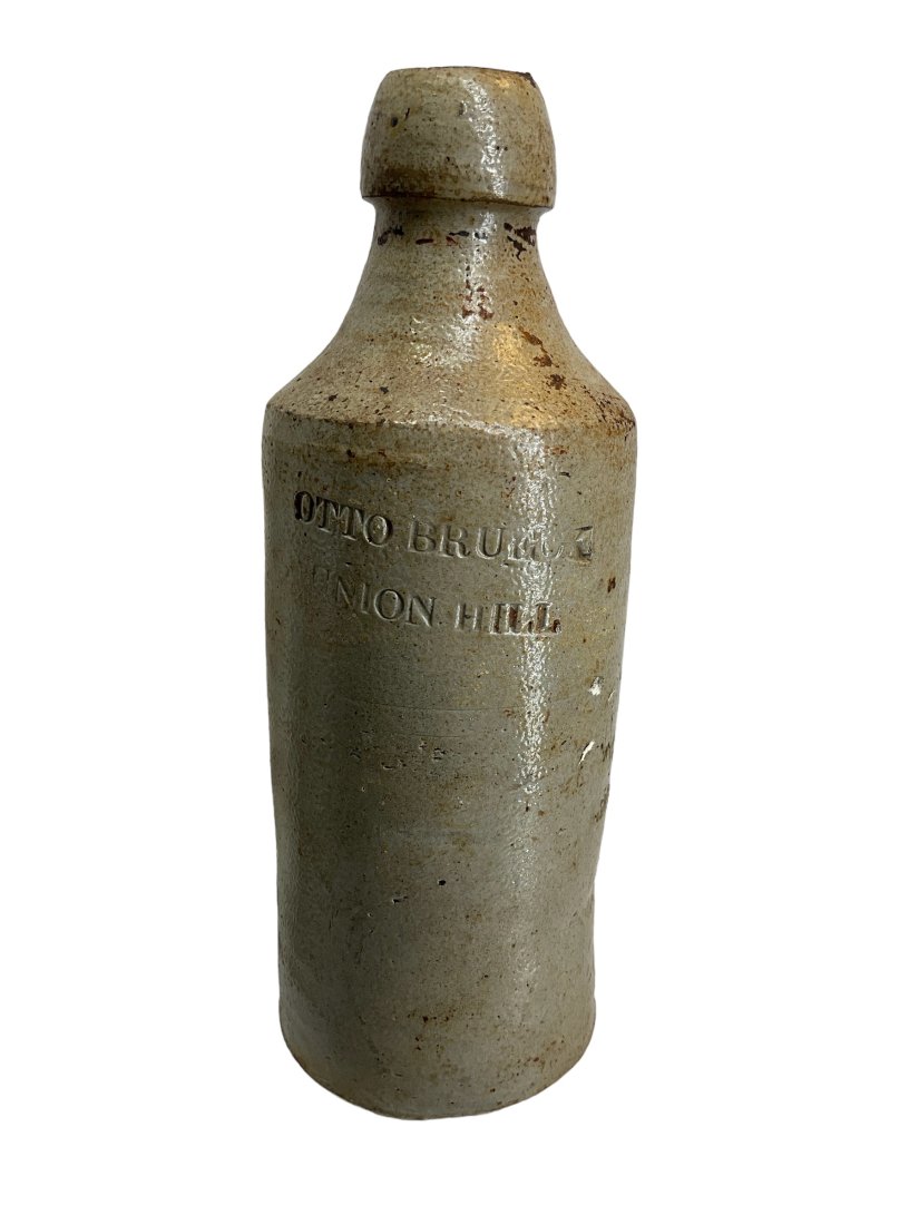 Vintage Stoneware Ale Beer Bottle OTTO BRUECK UNION HILL (1 of 1)