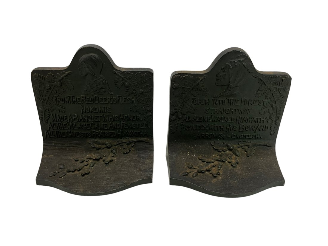 Vintage Cast Iron Indian Doorstops Bookends: Good condition