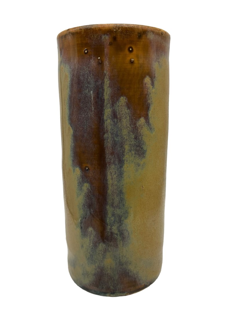 WJ Gordy Tall Mountain Gold Vase ~ 1983: Great mountain gold vase hand signed on bottom 'W.J. Gordy 1983.' Item measures 9 inches tall and just shy of 4 inches in diameter. Mint condition.