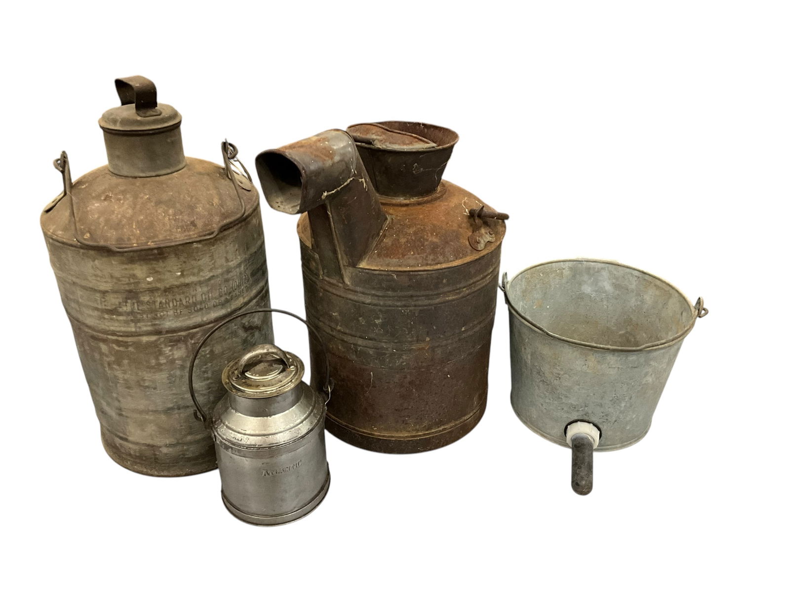 Lot Of 5 Vintage Cans Standard / Milking + Atlantic Railroad (1 of 1)