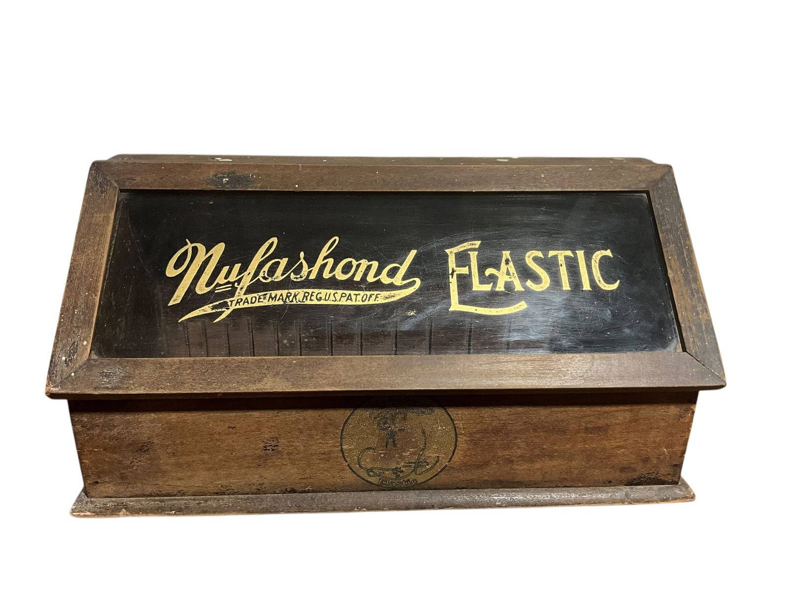 Nufashond Elastic Wooden Display Case (1 of 6)