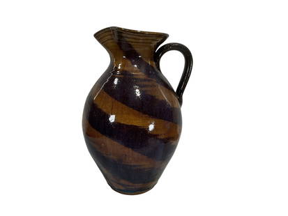 Kim Ellington Swirl Pottery Vase: Mint condition. Signed on bottom. Stands 10.5 inches.